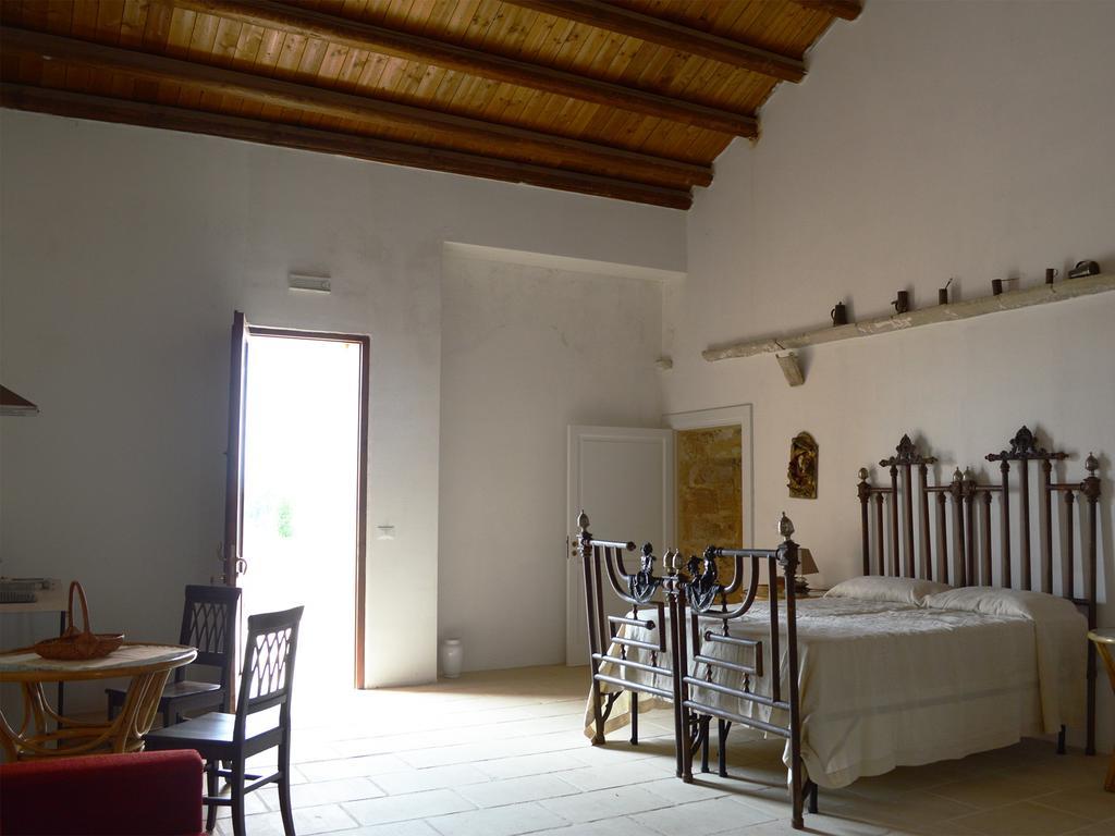 Villa Casino De Viti - Dimora Storica Con Piscina Vaste Habitación foto
